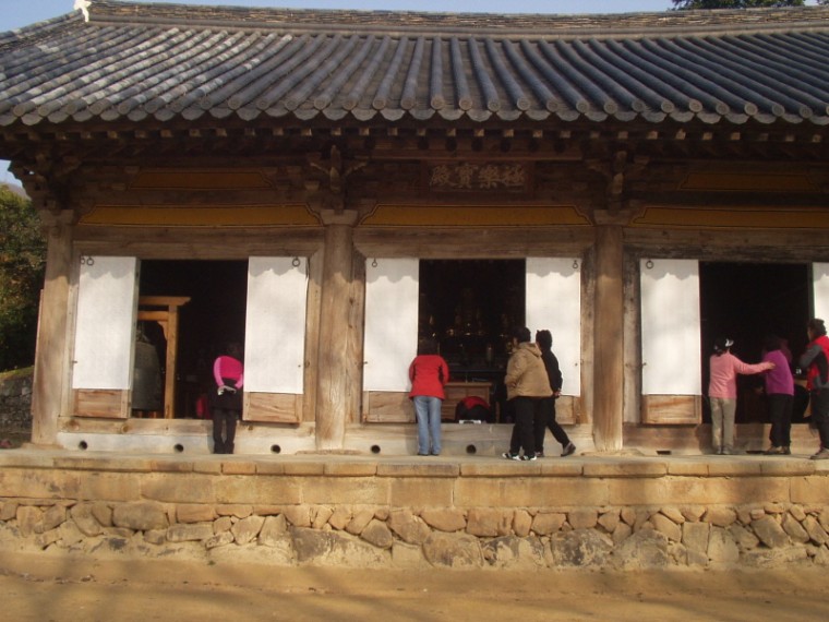 p1010004_copy.jpg