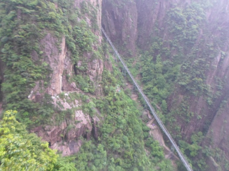 252090395389177D34957B_18GYiYbWiZvlCT